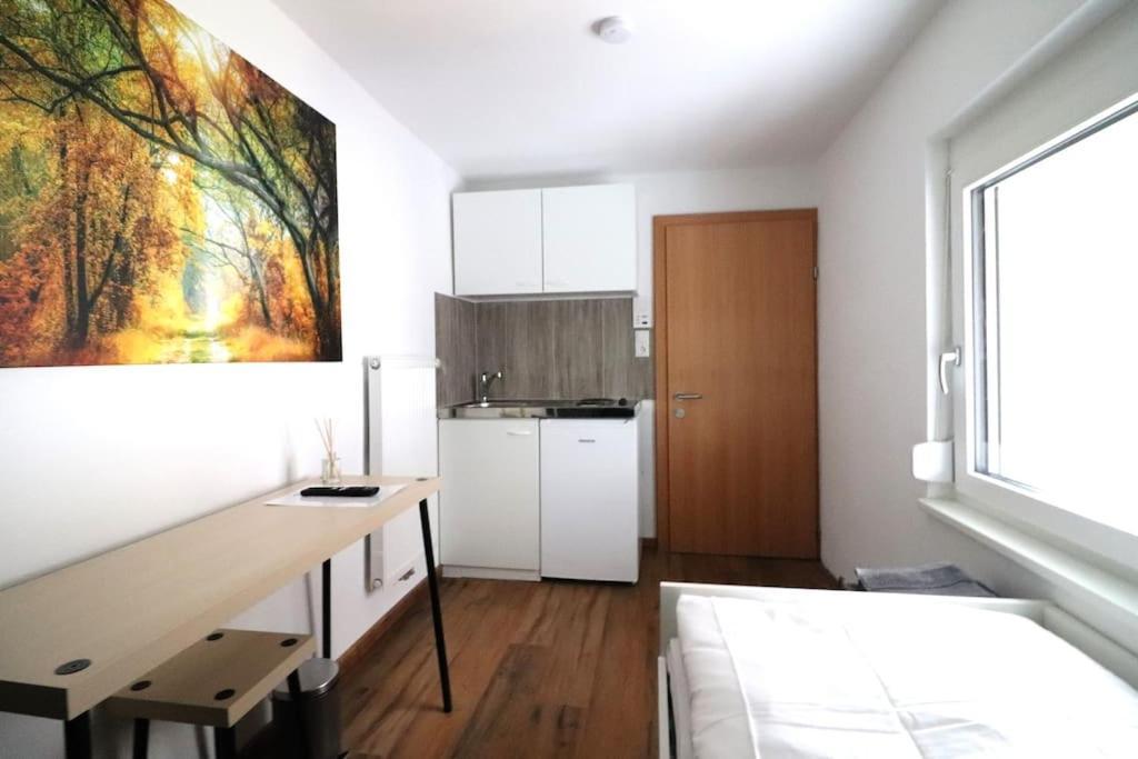 Schickes Zimmer Mit Top-Ausstattung In Idealer Lage Feldkirch Ngoại thất bức ảnh