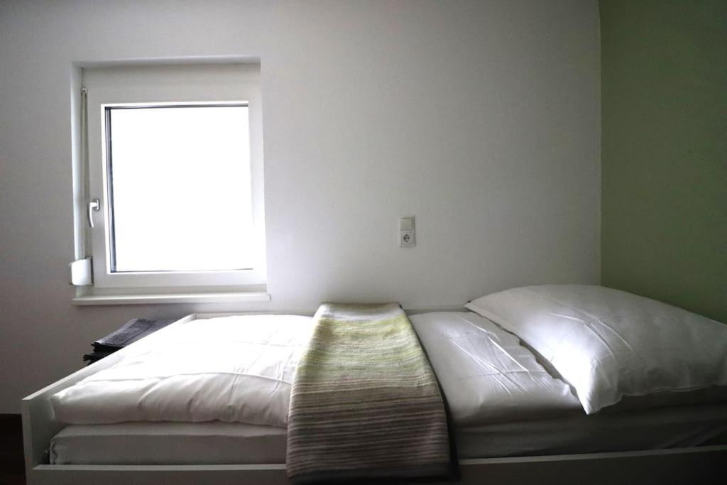 Schickes Zimmer Mit Top-Ausstattung In Idealer Lage Feldkirch Ngoại thất bức ảnh